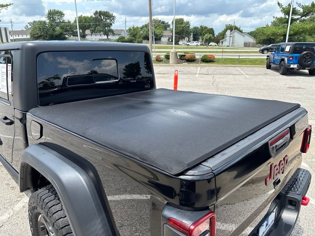 Used 2021 Jeep Gladiator Rubicon AWD/4WD image 36