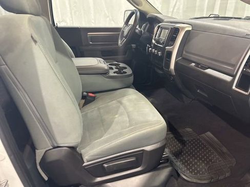 Used 2018 RAM 1500 Classic SLT AWD/4WD image 10
