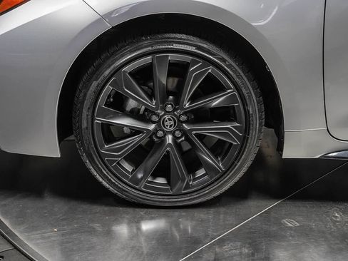 Used 2024 Toyota Corolla SE w/ SE Package FWD image 9