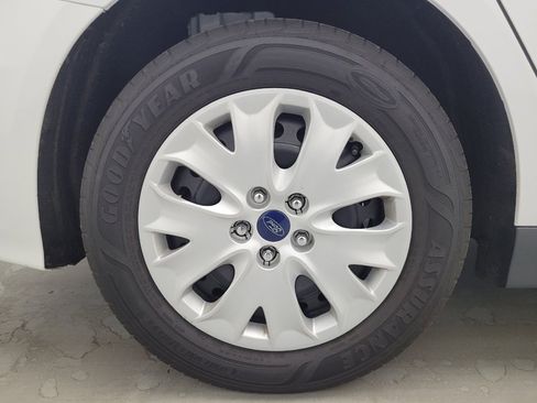 Used 2020 Ford Fusion S FWD image 31