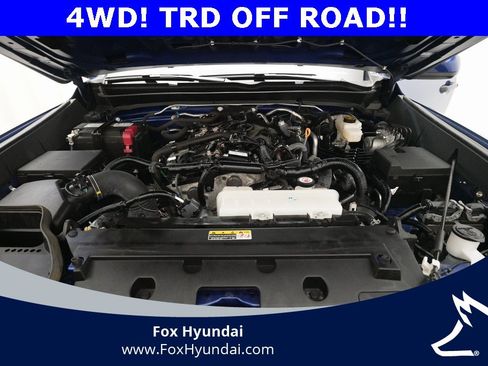 Used 2024 Toyota Tacoma TRD Off-Road image 3