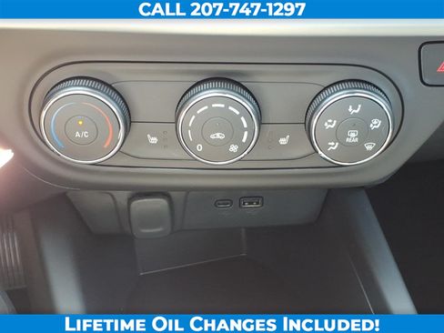New 2026 Chevrolet Trax LS w/ LS Convenience Package FWD image 18