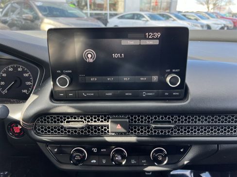 Used 2023 Honda HR-V Sport image 17