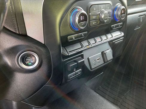 Used 2021 GMC Sierra 1500 SLE w/ X31 Off-Road Package image 23