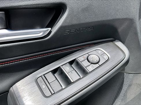 New 2026 Nissan Sentra SR FWD image 20