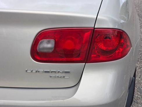 Used 2009 Buick Lucerne CXL FWD image 9