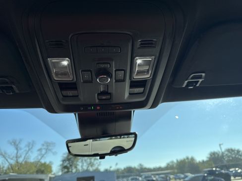 Used 2024 Chevrolet Tahoe High Country image 22