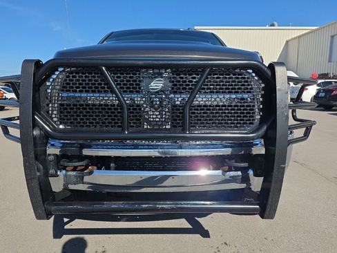 Used 2017 RAM 2500 Tradesman w/ Chrome Appearance Group image 2