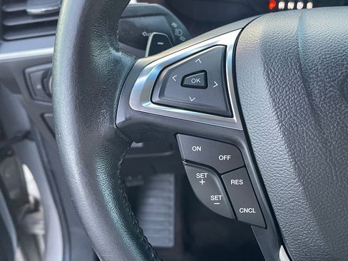 Used 2017 Ford Edge SEL w/ Equipment Group 201A image 16