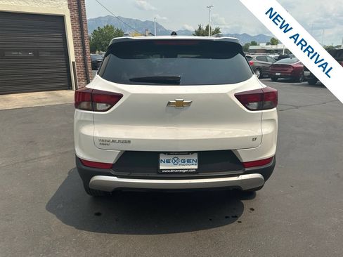 Used 2022 Chevrolet TrailBlazer LT AWD/4WD image 6