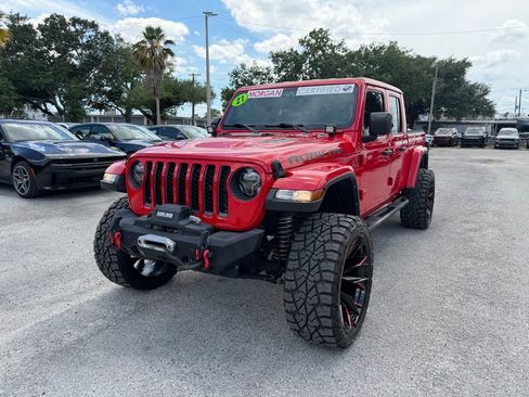 Used 2021 Jeep Gladiator Rubicon AWD/4WD image 2