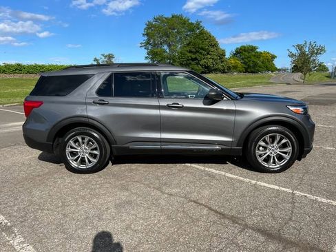 Certified 2023 Ford Explorer XLT w/ Equipment Group 202A AWD/4WD image 12
