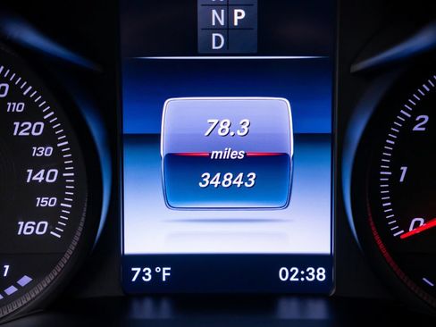 Used 2019 Mercedes-Benz GLC 300 4MATIC image 21