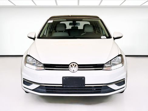 Used 2020 Volkswagen Golf 4-Door image 2