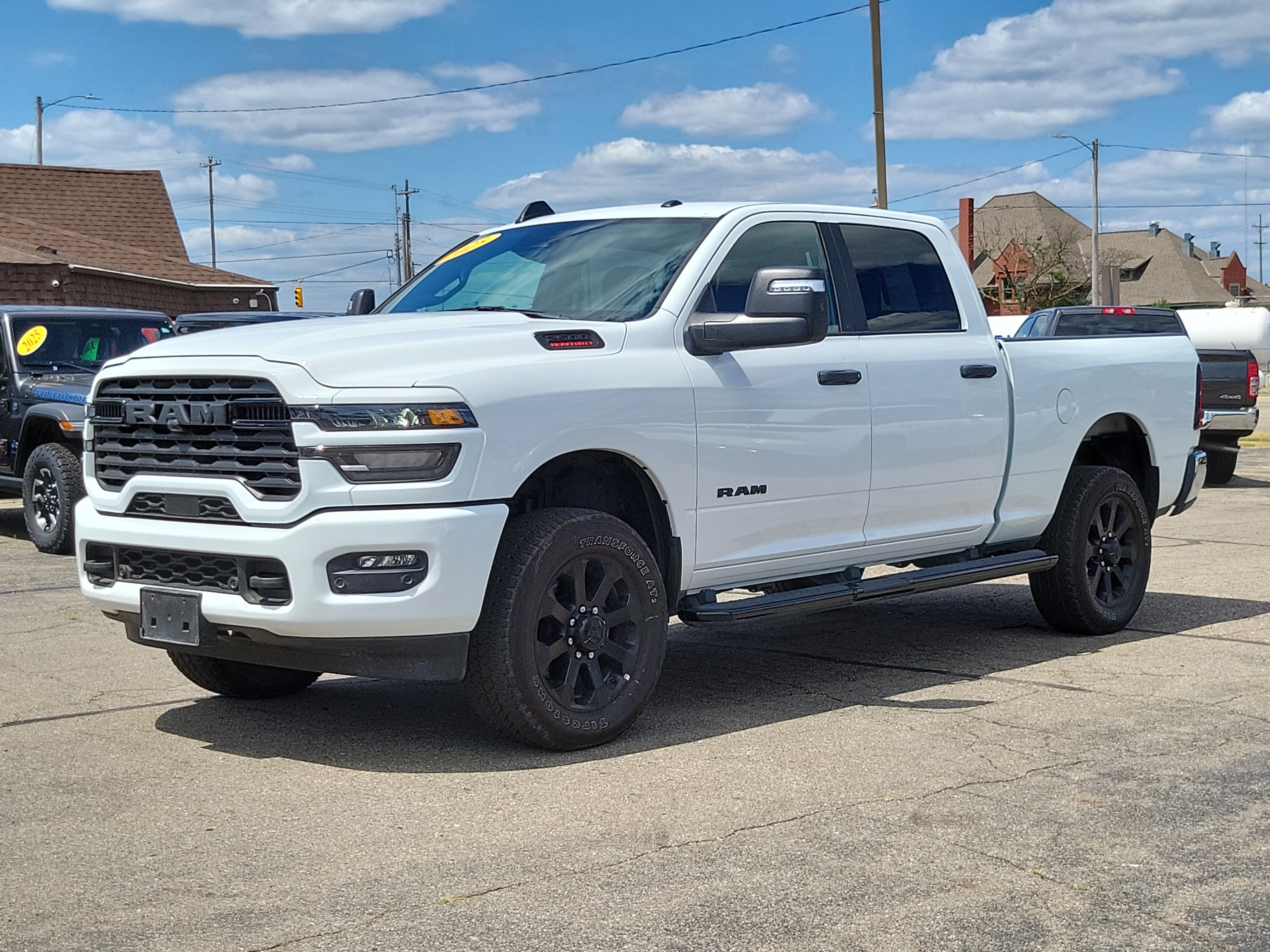 Used 2025 RAM 2500 Big Horn AWD/4WD image 2