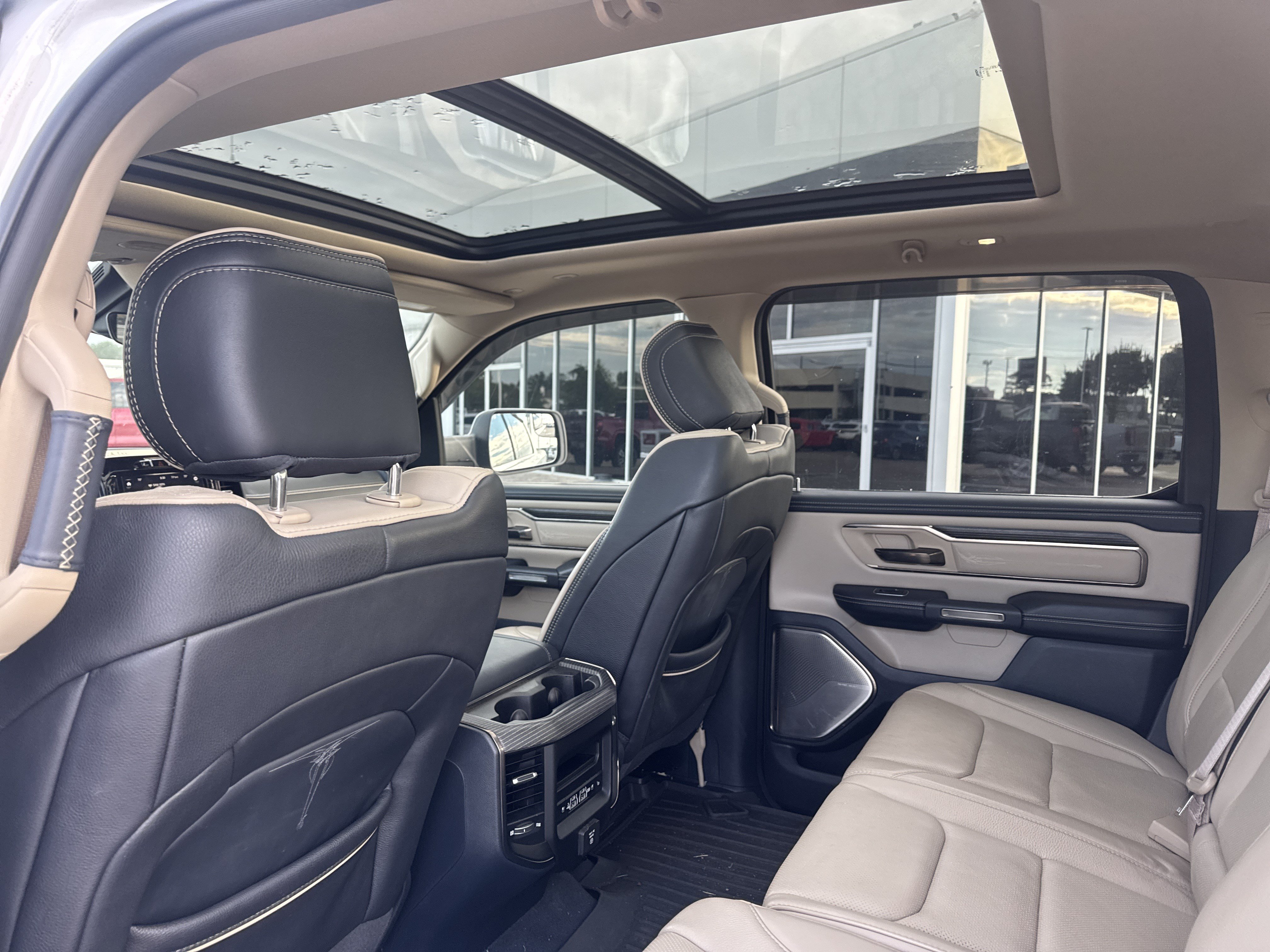 Used 2019 RAM 1500 Limited AWD/4WD image 11