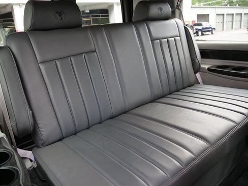 Used 2014 Chevrolet Express 1500 RWD image 39