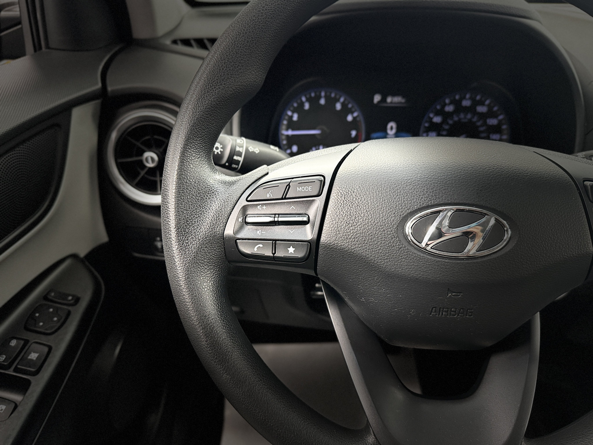 Used 2023 Hyundai Kona SEL w/ Cargo Package AWD/4WD image 19