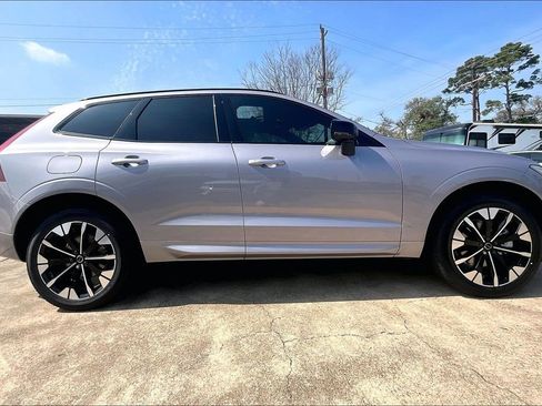 New 2026 Volvo XC60 B5 Plus w/ Protection Package Premier AWD/4WD image 22