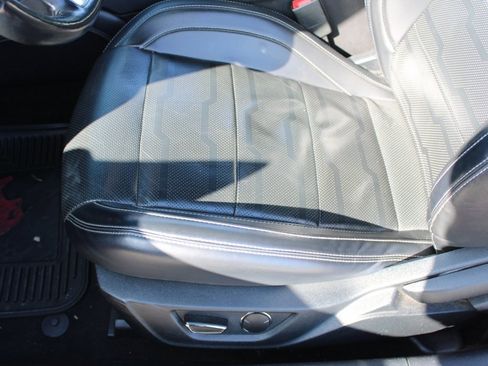 Used 2019 Ford Mustang GT Premium image 25