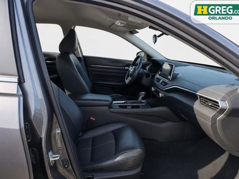 Used 2022 Nissan Altima 2.5 SR FWD image 15