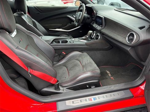 Used 2020 Chevrolet Camaro ZL1 image 13