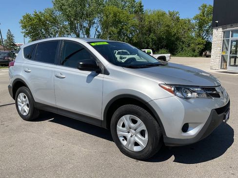 Used 2014 Toyota RAV4 LE FWD image 10