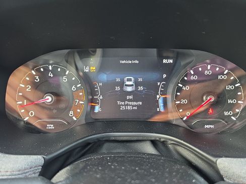 Used 2023 Jeep Compass Latitude AWD/4WD image 11