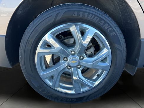 Used 2018 Chevrolet Equinox Premier image 37