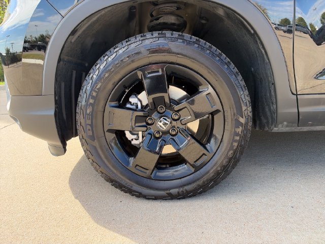 Certified 2024 Honda Ridgeline Black Edition image 9