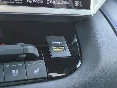 Used 2024 Toyota Tundra Platinum image 21