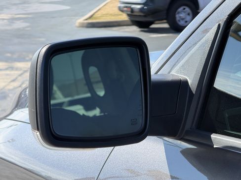 Used 2019 RAM 1500 Lone Star image 12