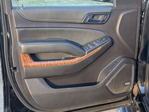 Used 2016 Chevrolet Tahoe LTZ image 17