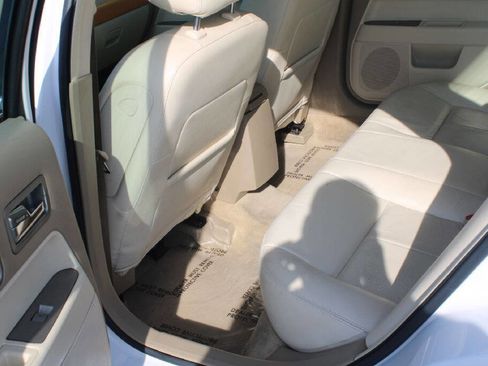 Used 2009 Lincoln MKZ FWD image 7