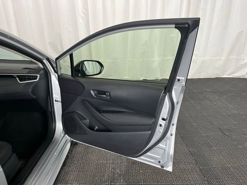 Used 2022 Toyota Corolla LE FWD image 19