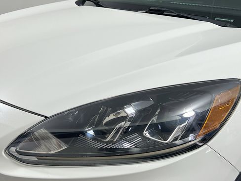 Used 2020 Ford Escape SE image 11