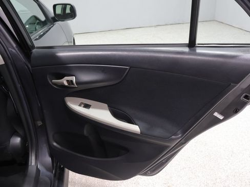 Used 2010 Toyota Corolla S FWD image 21