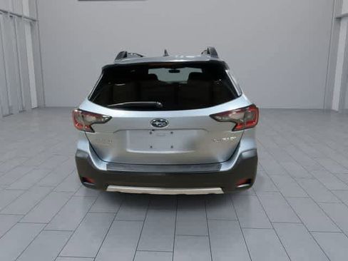 Used 2023 Subaru Outback Limited AWD/4WD image 7