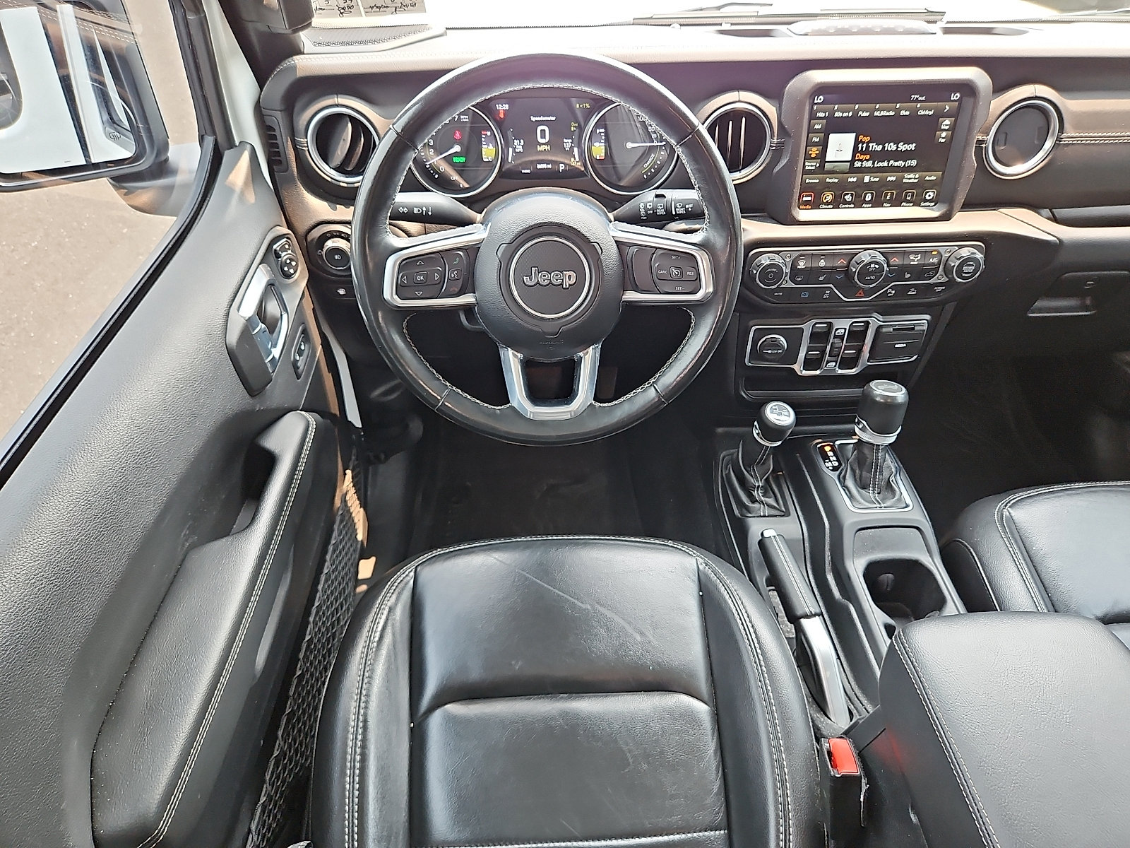 Used 2021 Jeep Wrangler Unlimited Sahara w/ Cold Weather Group AWD/4WD image 11