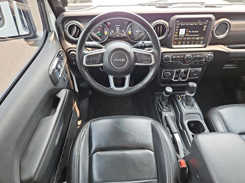 Used 2021 Jeep Wrangler Unlimited Sahara w/ Cold Weather Group AWD/4WD image 11