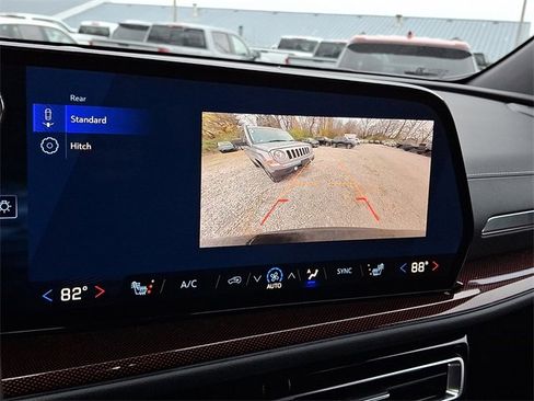 New 2026 Chevrolet Traverse Z71 w/ LPO, Floor Liner Package image 13