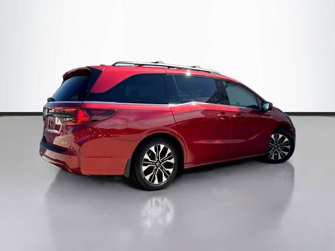 Used 2025 Honda Odyssey Elite image 3