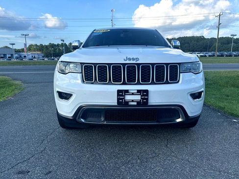 Used 2018 Jeep Grand Cherokee Limited image 3