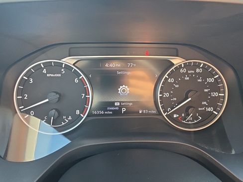 Used 2021 Nissan Rogue SL FWD image 16