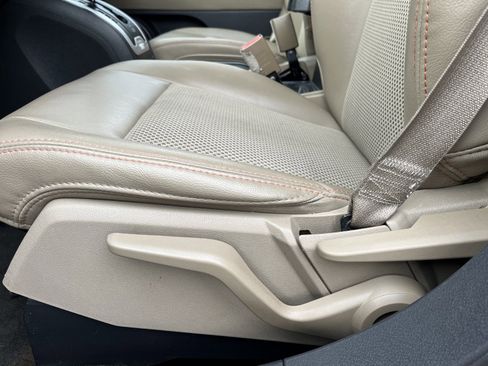 Used 2016 Jeep Compass Latitude image 19