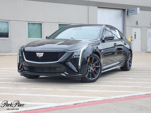 Used 2025 Cadillac CT5 Sport image 1