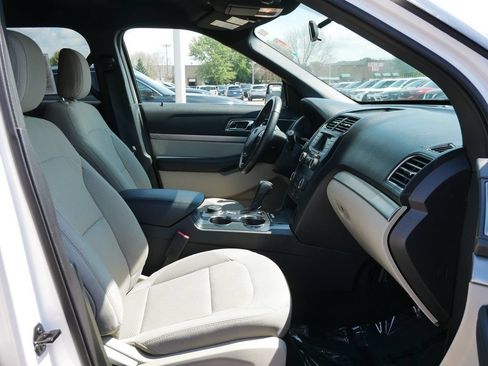 Certified 2018 Ford Explorer XLT AWD/4WD image 13