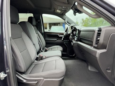 Used 2024 Chevrolet Silverado 1500 LT AWD/4WD image 24