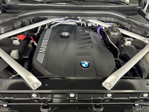 Used 2023 BMW X7 xDrive40i w/ Premium Package image 58