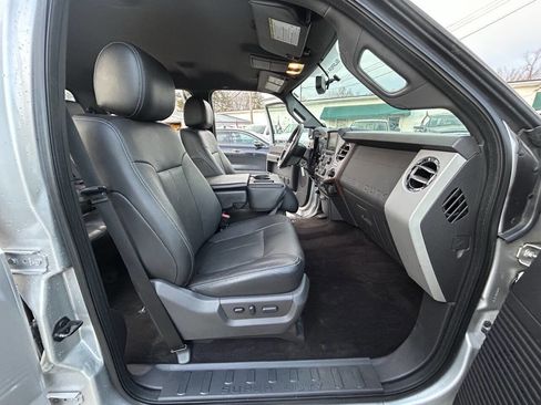 Used 2015 Ford F350 Lariat w/ Lariat Interior Package image 23